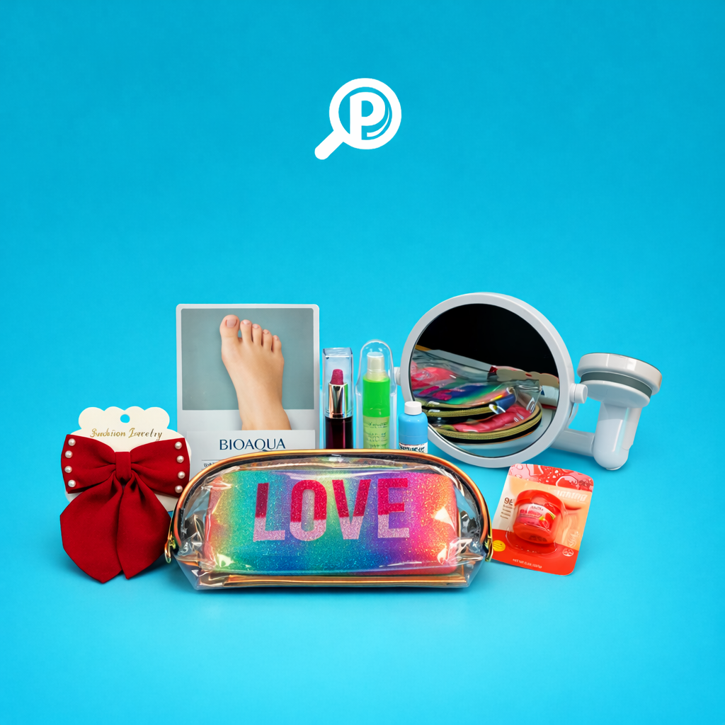 Kit de belleza con 12 piezas: labiales, cremas, espejo y moño, sobre fondo blanco. Imagen Portada | Pillaca